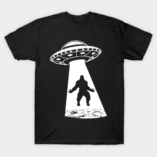 Bigfoot Believer Alien Abduction UFO Sasquatch Folklore Meme T-Shirt